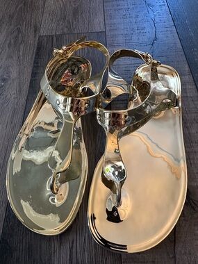 MICHAEL KORS Jelly Thong Sandal MK logo Plate Brand New PVC